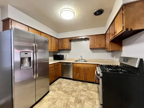 1414 West Chase Avenue Chicago IL 60626