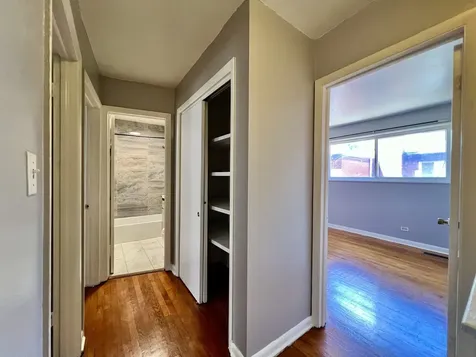 1414 West Chase Avenue Chicago IL 60626