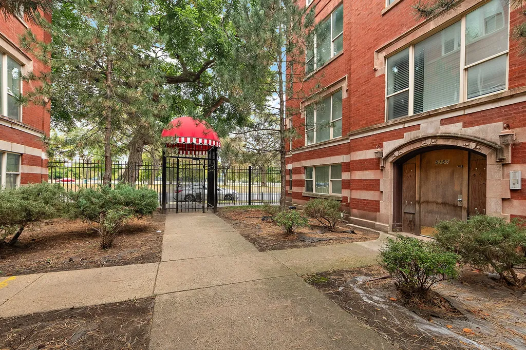 5150 South King Drive Chicago IL 60615