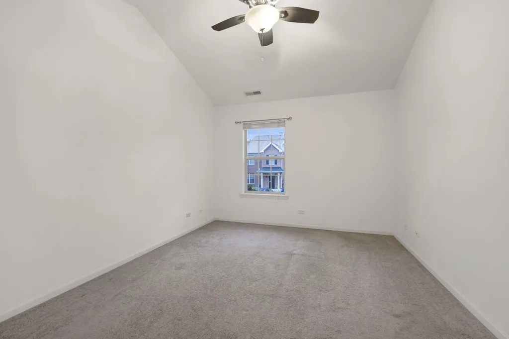 1038 Swift Road Glen Ellyn IL 60137