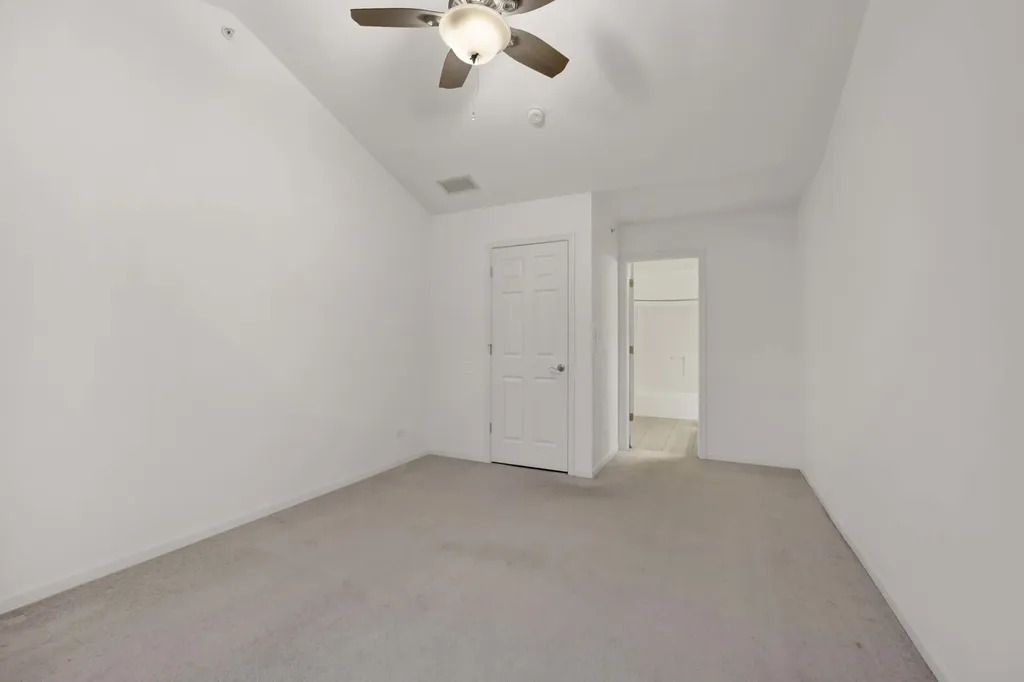 1038 Swift Road Glen Ellyn IL 60137
