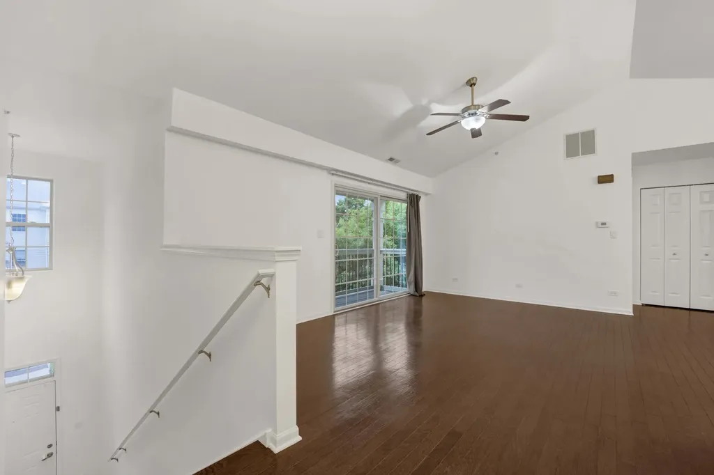 1038 Swift Road Glen Ellyn IL 60137