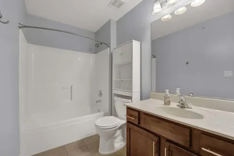 1038 Swift Road Glen Ellyn IL 60137