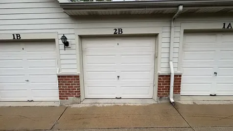 1038 Swift Road Glen Ellyn IL 60137