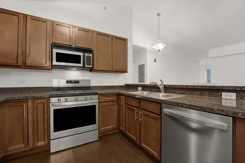 1038 Swift Road Glen Ellyn IL 60137