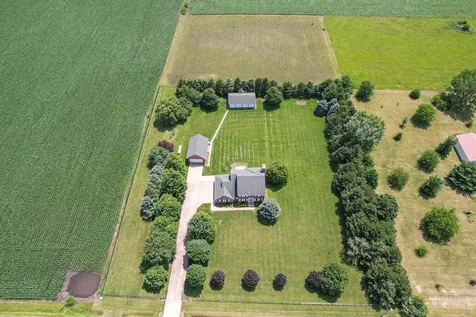 5535 Airport Road Morris IL 60450