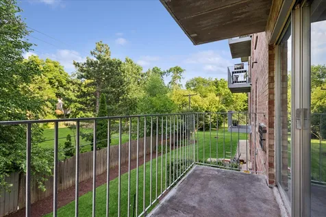 5125 Blodgett Avenue Downers Grove IL 60515