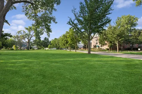 5125 Blodgett Avenue Downers Grove IL 60515