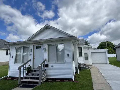 224 West 2nd Place Spring Valley IL 61362