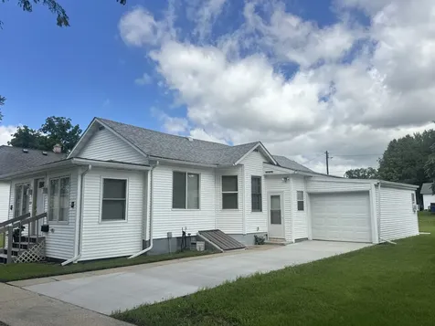 224 West 2nd Place Spring Valley IL 61362