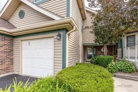 951 Ridgefield Lane Wheeling IL 60090