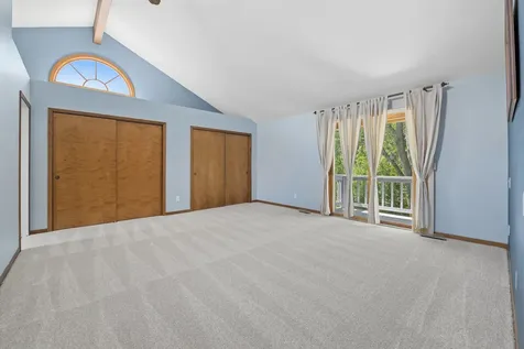 205 Whitaker Court Woodstock IL 60098