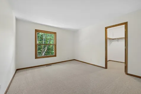 205 Whitaker Court Woodstock IL 60098