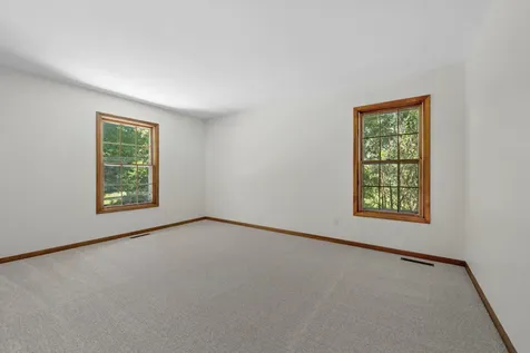 205 Whitaker Court Woodstock IL 60098