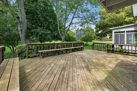 205 Whitaker Court Woodstock IL 60098
