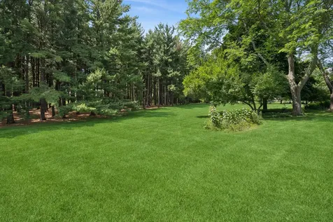 205 Whitaker Court Woodstock IL 60098
