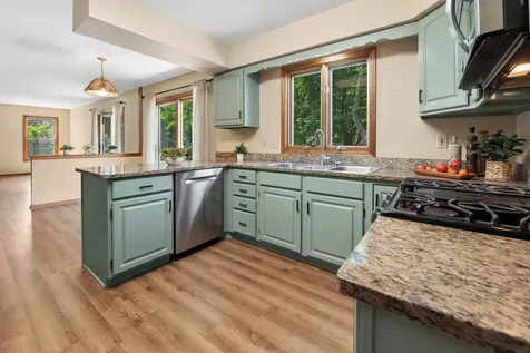 205 Whitaker Court Woodstock IL 60098