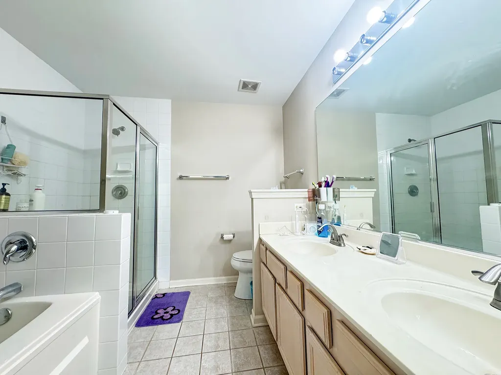1320 Danada Court Naperville IL 60563