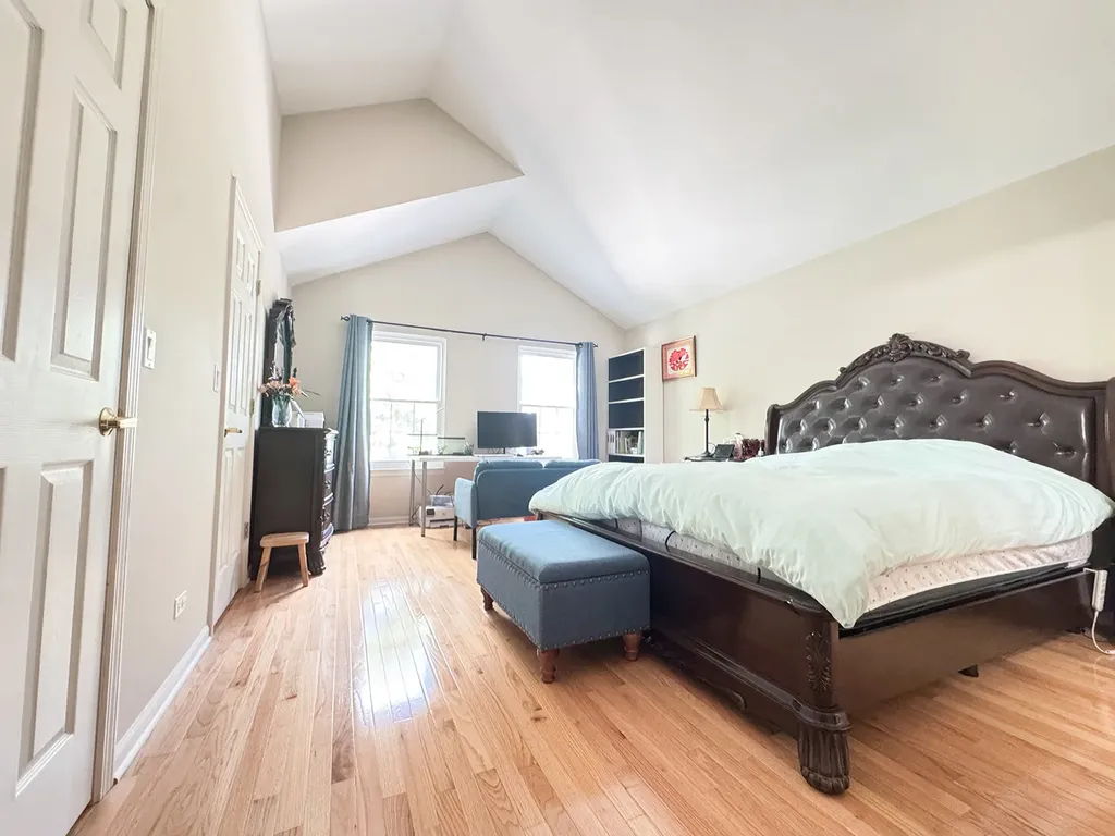 1320 Danada Court Naperville IL 60563