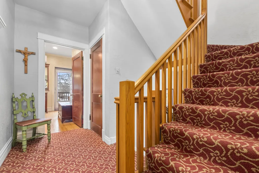 10024 South Leavitt Street Chicago IL 60643