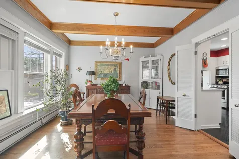 10024 South Leavitt Street Chicago IL 60643