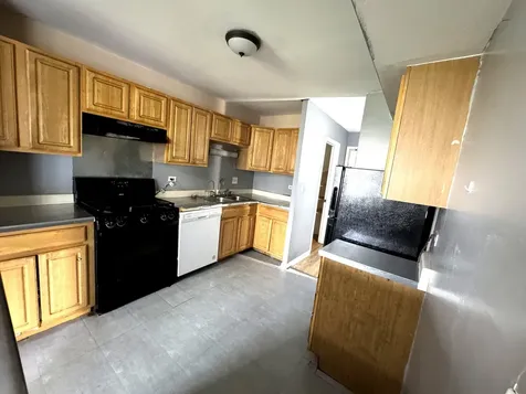 2000 Bayside Drive Palatine IL 60074