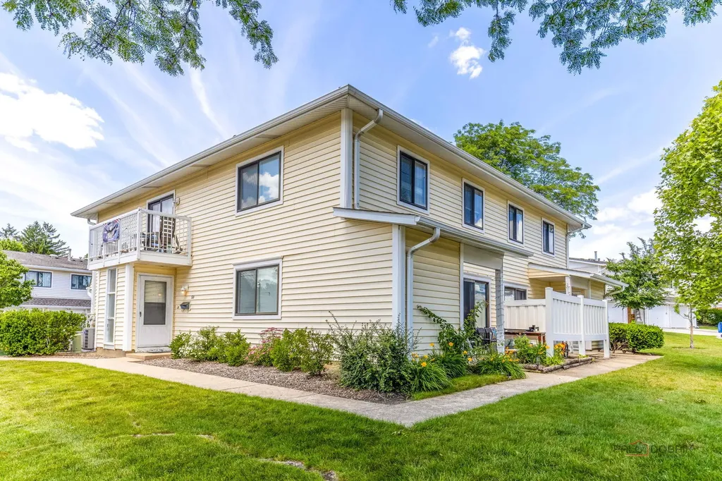 325 Bayview Point Schaumburg IL 60194