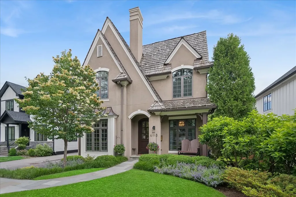 413 Jackson Avenue Glencoe IL 60022