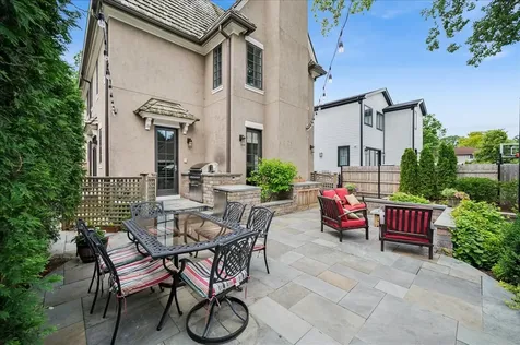 413 Jackson Avenue Glencoe IL 60022