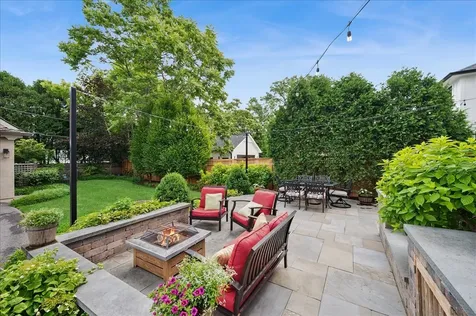 413 Jackson Avenue Glencoe IL 60022