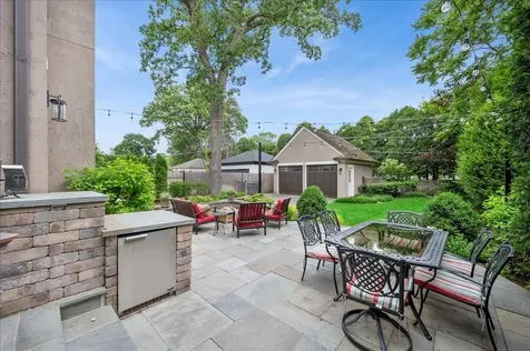 413 Jackson Avenue Glencoe IL 60022