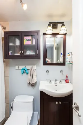 3608 North Pine Grove Avenue Chicago IL 60613