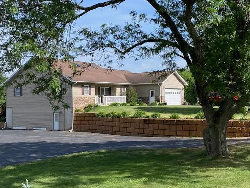 9699 Il Route 84 Savanna IL 61074