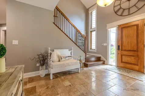 2768 Glendower Terrace Elgin IL 60124