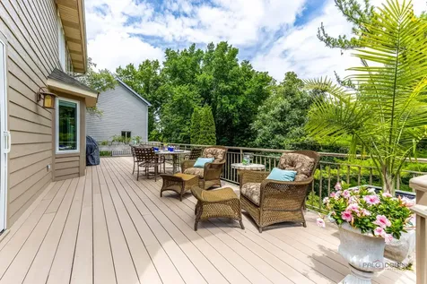 2768 Glendower Terrace Elgin IL 60124
