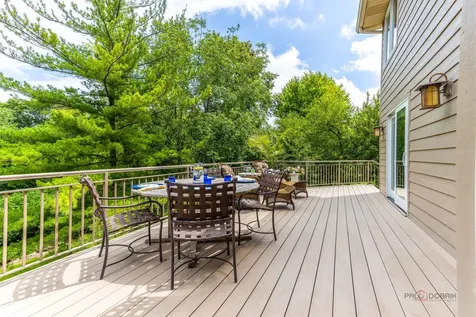 2768 Glendower Terrace Elgin IL 60124