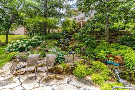 2768 Glendower Terrace Elgin IL 60124
