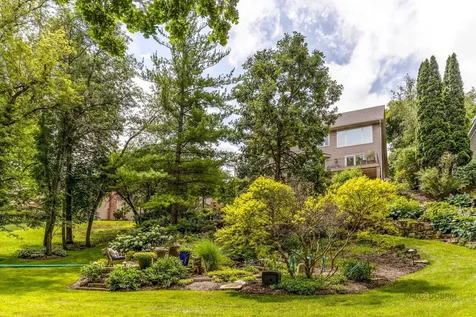 2768 Glendower Terrace Elgin IL 60124