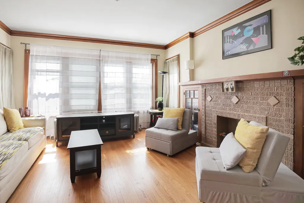 3051 North Mason Avenue Chicago IL 60634