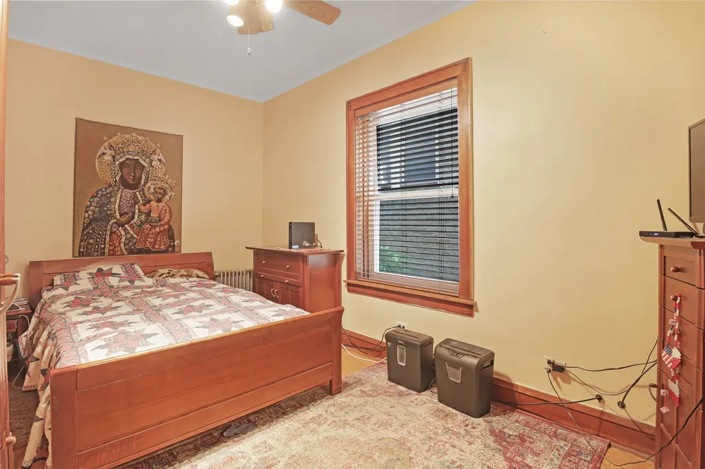 3051 North Mason Avenue Chicago IL 60634