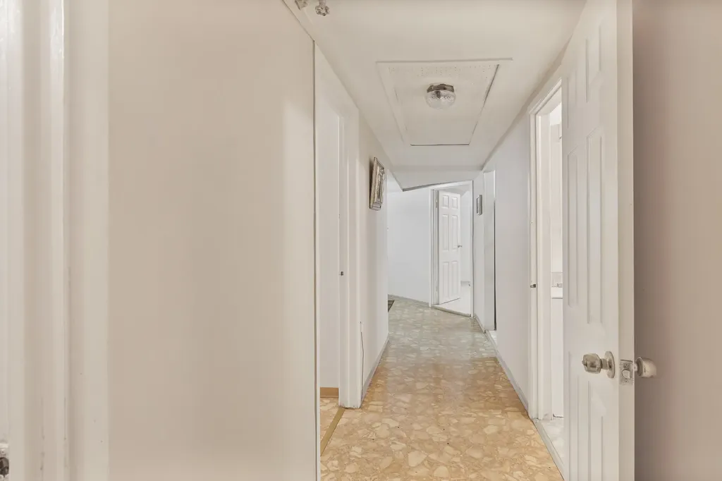 3051 North Mason Avenue Chicago IL 60634