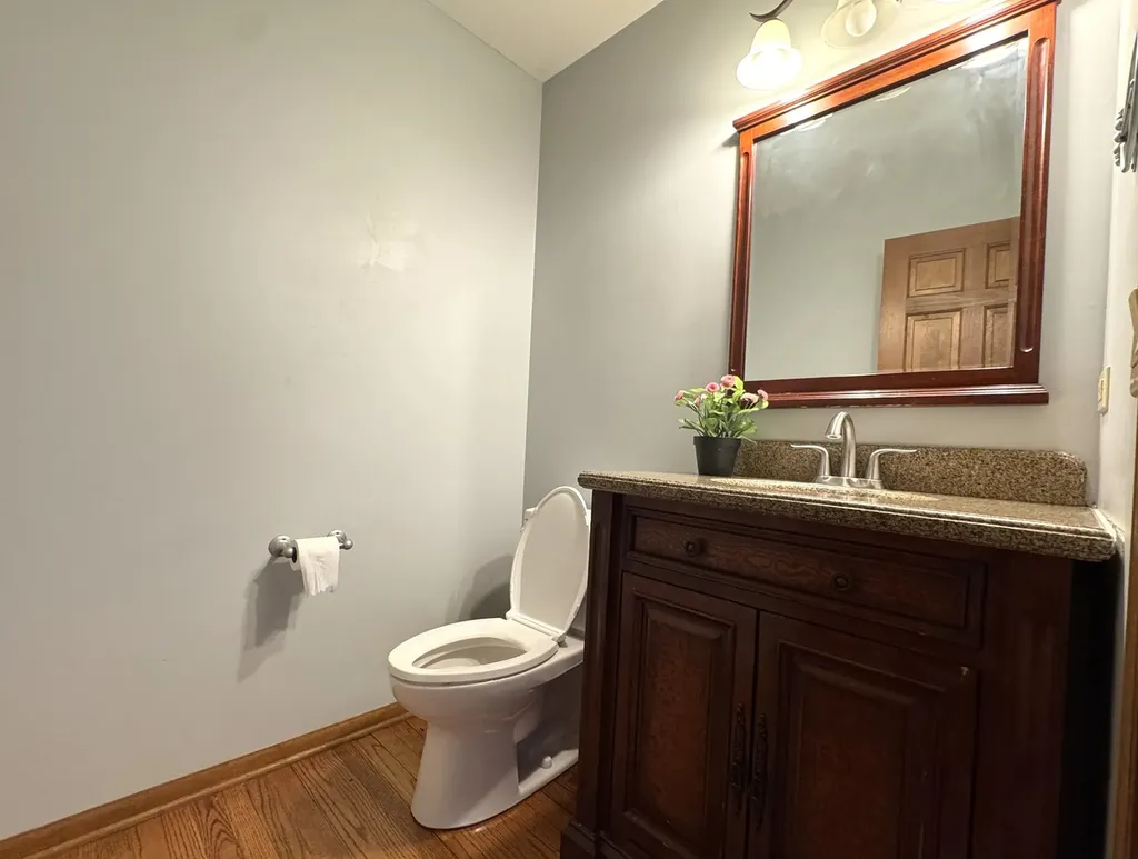1217 Yorkshire Drive Naperville IL 60563