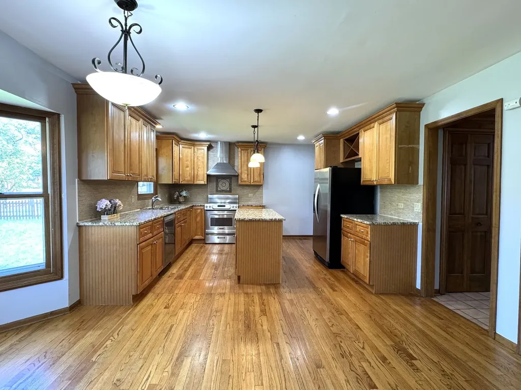 1217 Yorkshire Drive Naperville IL 60563