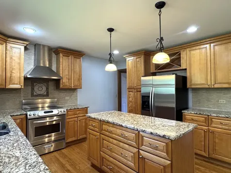 1217 Yorkshire Drive Naperville IL 60563