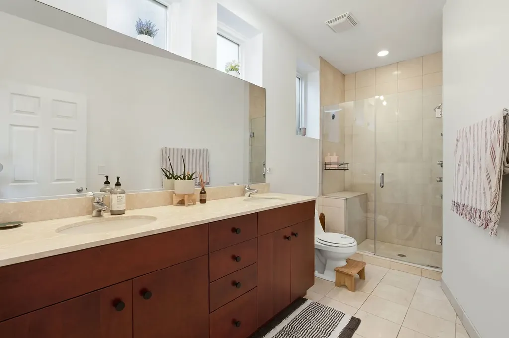 922 North Paulina Street Chicago IL 60622