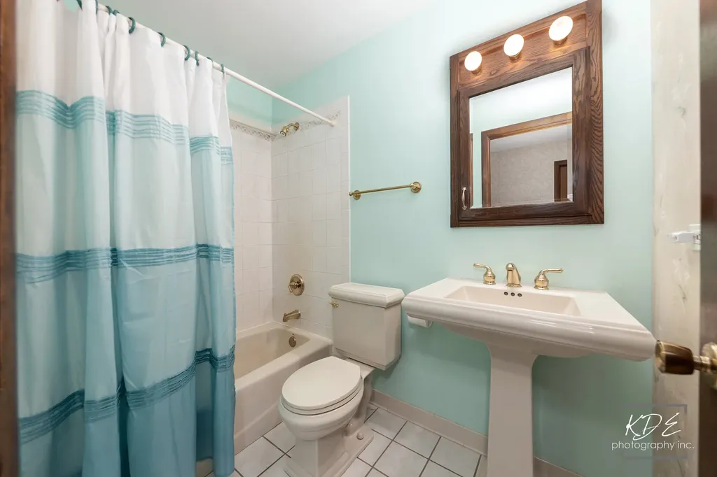 29W303 Hartman Drive Naperville IL 60564