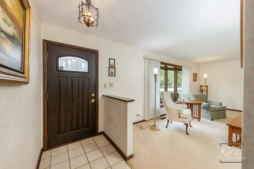 29W303 Hartman Drive Naperville IL 60564