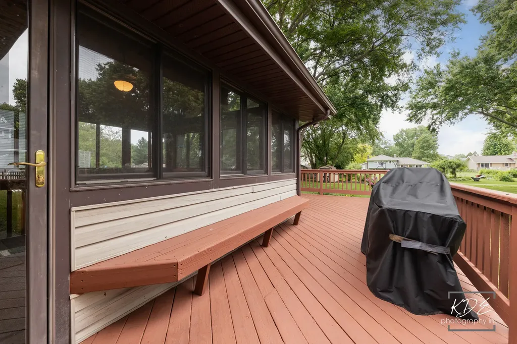 29W303 Hartman Drive Naperville IL 60564