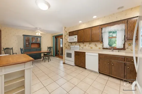 29W303 Hartman Drive Naperville IL 60564