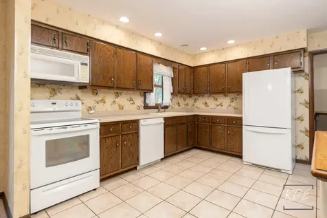 29W303 Hartman Drive Naperville IL 60564